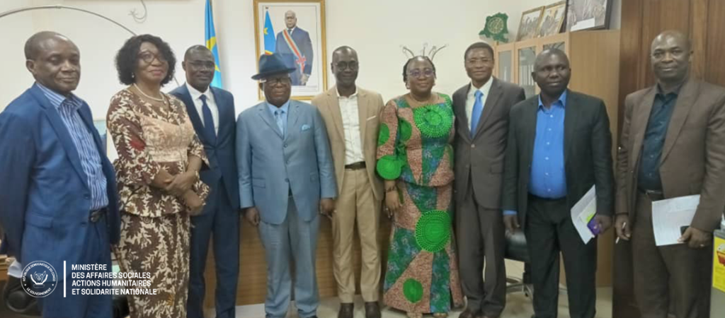 AFFAIRES SOCIALES : MUTINGA ECHANGE AVEC LA BAD SUR LE PROJET PAC-RDC VISANT L’INCLUSION FINANCIERE DES DEPLACES INTERNES EN RDC…